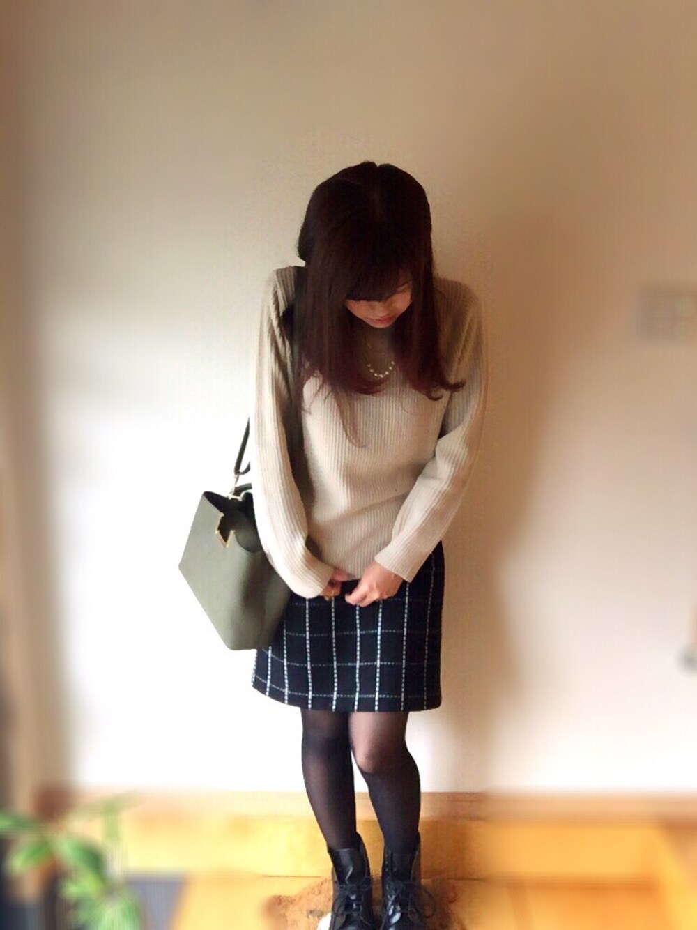 「プチプラ、aikoジャンキー、aiko、GU、しまむら、Dr.Martens、ウインドペン」｜「GUのアイテム（ニット/セーター、ホワイト系）」を使った、ゆかさん（レディース・164cm）の冬コーディネートの1枚目の写真
