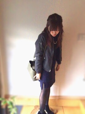 「スリット」｜「アイテム（MA-1）」を使った、ゆかさん（レディース・164cm）の冬コーディネート