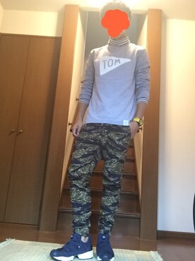「TOMMY（トミー）のアイテム（スウェット）」を使った、Ryoさん（メンズ・171cm）の秋コーディネート