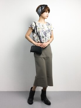 URBAN RESEARCH（アーバンリサーチ）の「UR フローラルプリント