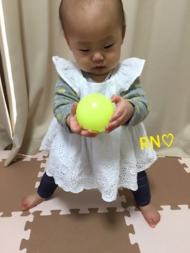 「DAISO（DAISO）のアイテム（おもちゃ）」を使った、rinanaさん（キッズ・70cm）の春コーディネート