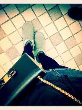 「アイテム（その他シューズ、グレー系）」を使った、manaさん（レディース・157cm）の冬コーディネート