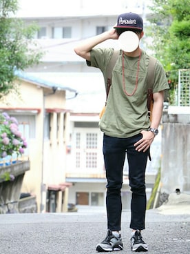 「アイテム（バングル/リストバンド）」を使った、twinさん（メンズ・169cm・20代）の夏コーディネート
