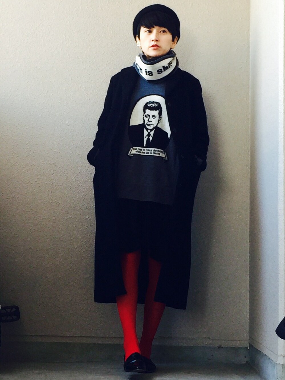 「UNIQLO、tinydinosaur、aquvii、カラータイツ、used mix、ポインテッドトゥ」｜「tiny dinosaurのAquvii & tiny dinosaur
Just Favorite Knit（ニット/セーター、グレー系）」を使った、こまつしおりさん（レディース・158cm）の冬コーディネートの1枚目の写真