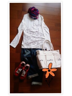 「Levi's Lady’s（リーバイス レディース）のLevi'sカットソー（Tシャツ/カットソー、ホワイト系）」を使った、さーこさん（レディース・156cm）の春コーディネート