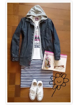 「B:MING by BEAMS（ビーミングバイビームス）のVOTAN Tokyo / イニシャルクラッチ（クラッチバッグ、その他）」を使った、さーこさん（レディース・156cm）の春コーディネート