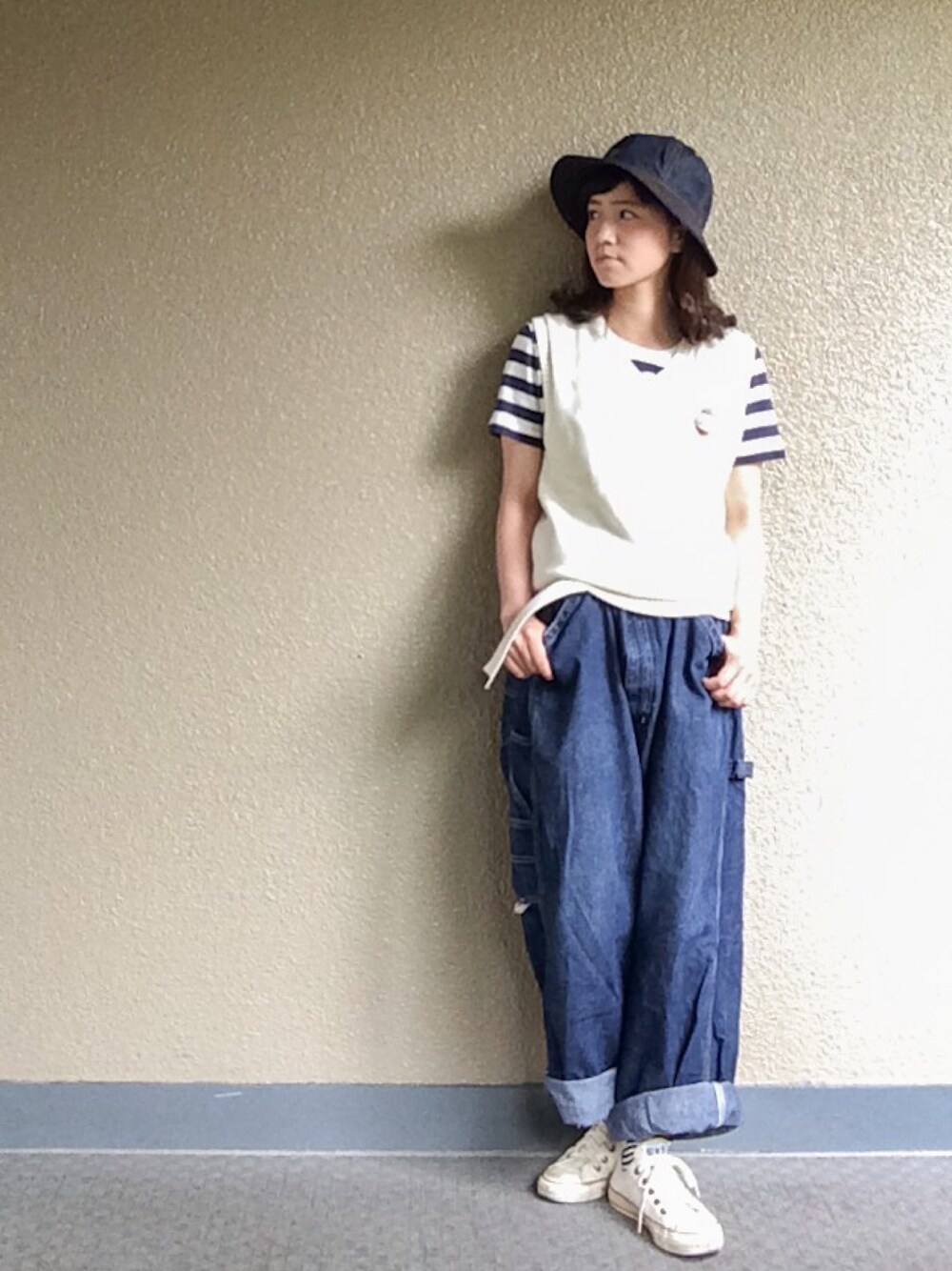「サマーニット、ペインターパンツ、デニムハット、ボーダー、無印良品、古着、Ralph Lauren、used、コンバース、converse」｜「RALPH LAURENのアイテム（ベスト、ホワイト系）」を使った、みかりんさん（レディース・159cm）の夏コーディネートの1枚目の写真