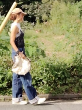 「Kujaku（クジャク）のアイテム（アクセサリー）」を使った、nico   Elinさん（レディース・162cm）の秋コーディネート