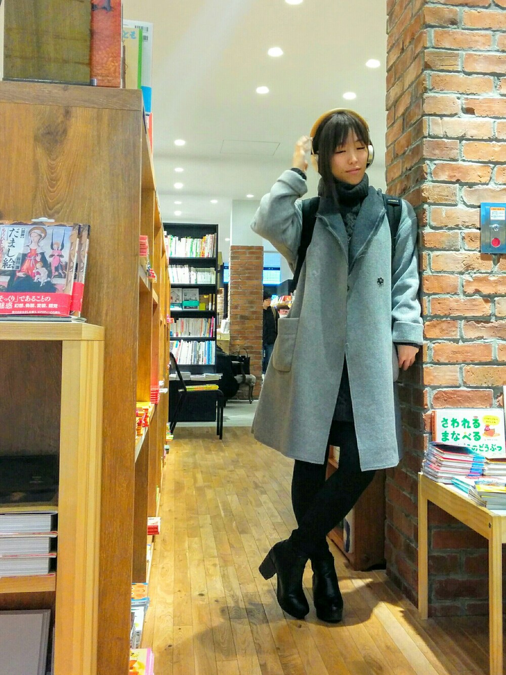 「リュックスタイル、ガウンコート、ニットワンビース」｜「NICO AND…のアイテム（その他アウター、グレー系）」を使った、hossy☆さん（レディース・161cm）の冬コーディネートの1枚目の写真