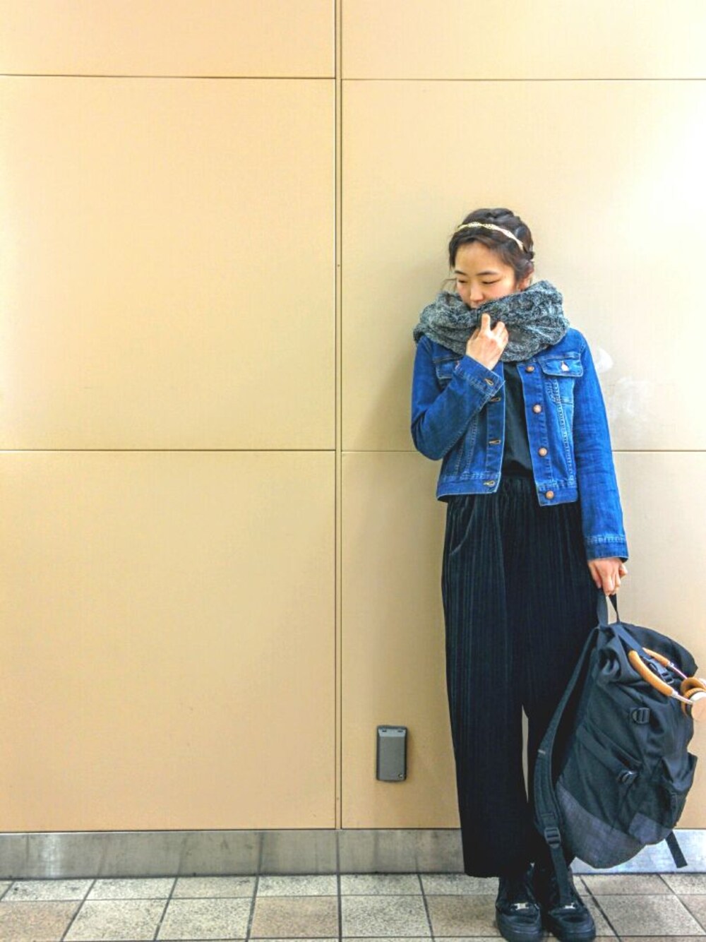 「NIKEのアイテム（スニーカー、ブラック系）」を使った、hossy☆さん（レディース・161cm）の冬コーディネートの1枚目の写真