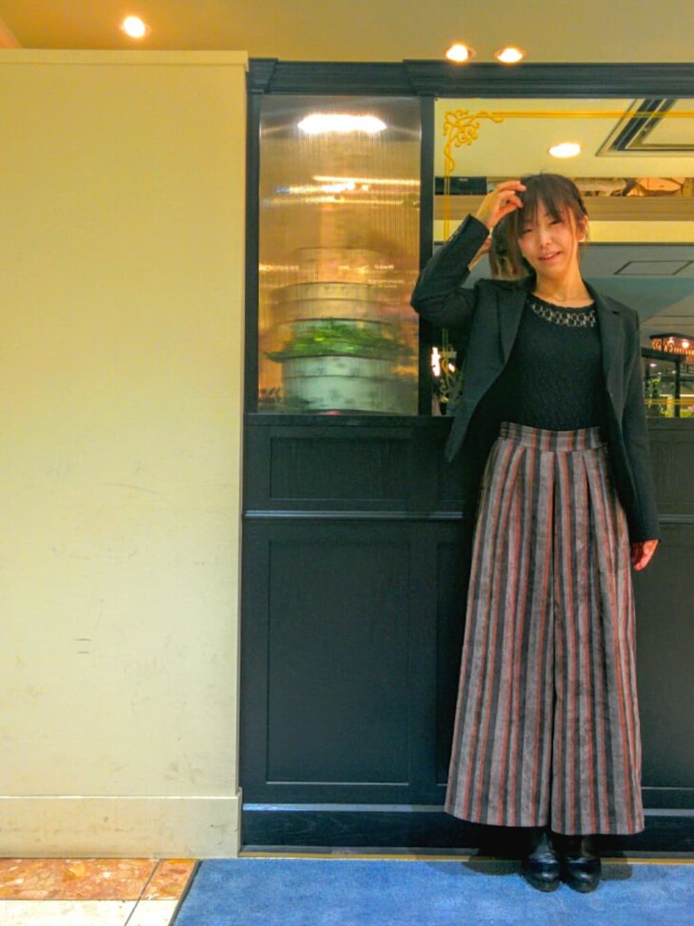 「古着のアイテム（シャツ/ブラウス、ブラック系）」を使った、hossy☆さん（レディース・161cm）の冬コーディネートの1枚目の写真