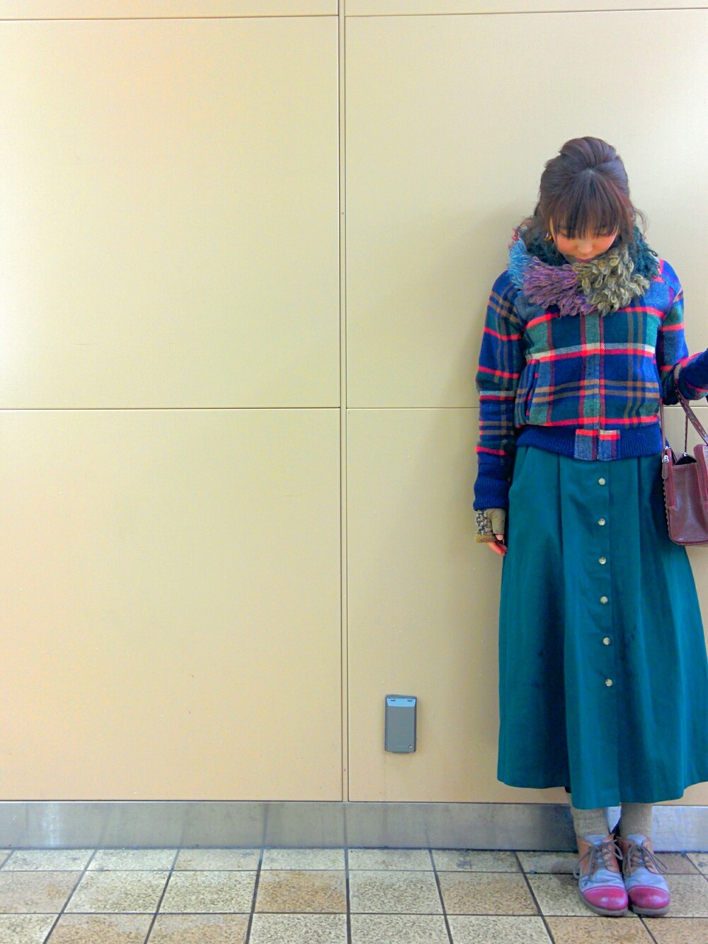 「カラースカート」｜「Grapefruitmoonのアイテム（ブルゾン、グリーン系）」を使った、hossy☆さん（レディース・161cm）の春コーディネートの1枚目の写真