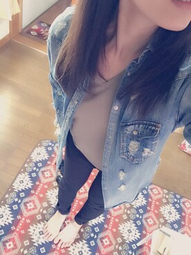 「AZUL by moussy（アズールバイマウジー）のｵｰｶﾞﾆｯｸｺｯﾄﾝVﾈｯｸ半袖PO（Tシャツ/カットソー）」を使った、ようこさん（レディース・174cm）の春コーディネート