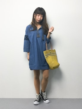 「デニムワンピース」｜「アイテム（チュニック）」を使った、naoさん（レディース・163cm）の夏コーディネート