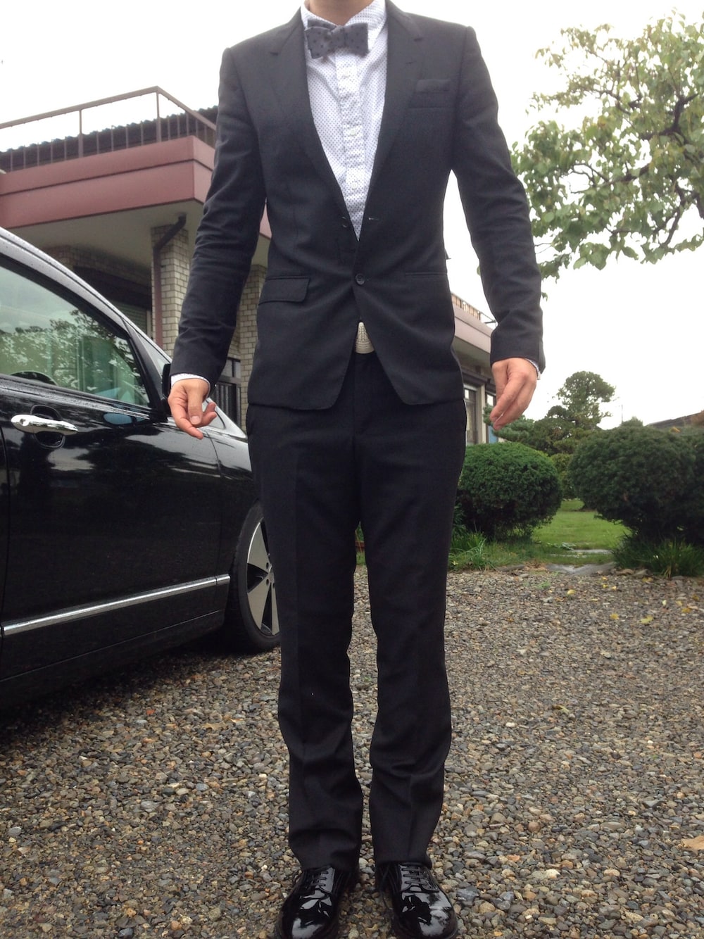 「スラックス、N.HOOLYWOOD、セットアップ、Vivienne Westwood、スーツスタイル」｜「N.HOOLYWOODのアイテム（セットアップ、ブラック系）」を使った、ゆうすけさん（メンズ・176cm）の春コーディネートの1枚目の写真