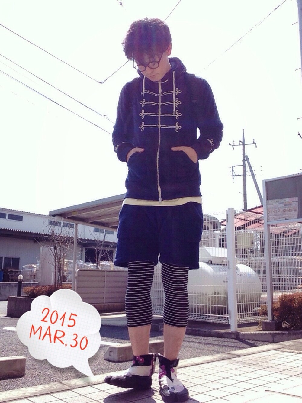 「バックパック、セットアップ、足袋、BEAMS、FREAK’Ｓ STORE、SOU・SOU、MEI、ルームウェア」｜「FREAK'S STOREのアイテム（メガネ、ブラック系）」を使った、ゆうすけさん（メンズ・176cm）の春コーディネートの1枚目の写真