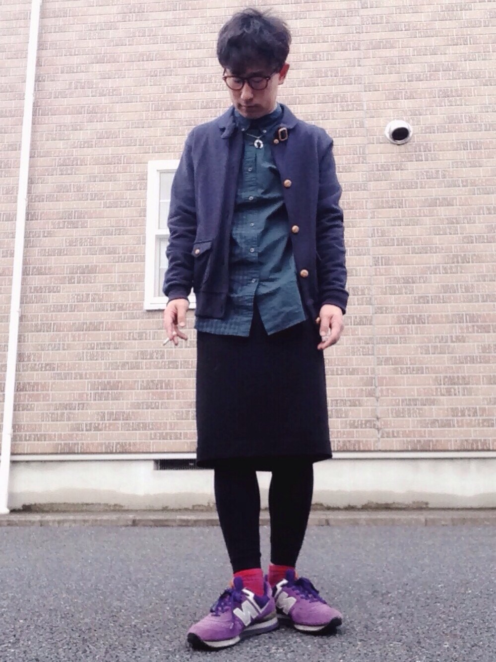 「ショートブルゾン、BEAMS、UNIQLO、スカート、ニューバランス、LHP、美容室帰り」｜「NEW BALANCEのNEW BALANCE576（スニーカー、パープル系）」を使った、ゆうすけさん（メンズ・176cm）の春コーディネートの1枚目の写真