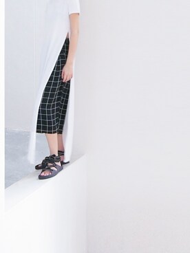 「Acne Studios（アクネストゥディオズ）のアイテム（サンダル）」を使った、Xueli W.さん（レディース・163cm）の秋コーディネート