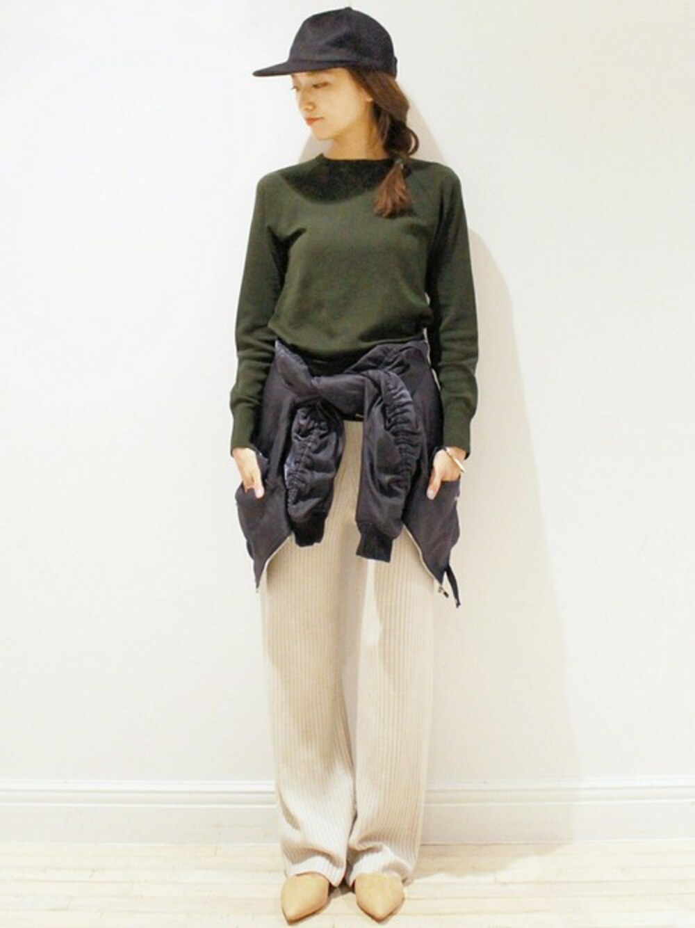 「edit for lulu、letroyes、EDIT.FOR LULU、エディットフォールル(EDIT. FOR LULU)」｜「LetroyesのLETROYES ラグランクルーネックニット◆（ニット/セーター、グリーン系）」を使った、Yuriさん（レディース・156cm）の秋コーディネートの1枚目の写真