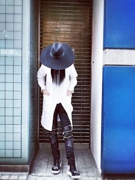 「Saint Laurent（サンローラン）のアイテム（帽子）」を使った、hhyさん（メンズ・175cm）の秋コーディネート