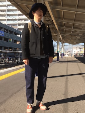「MHL.（エムエイチエル）のアイテム（その他アウター）」を使った、momoさん（レディース・168cm）の冬コーディネート