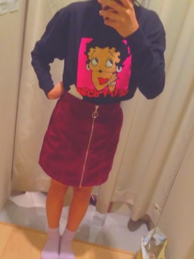 「アイテム（デニムスカート、レッド系）」を使った、m!la 🌹さん（レディース・156cm）の秋コーディネート