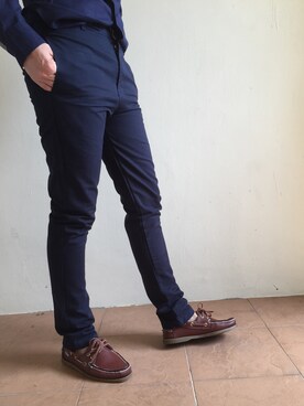 「THE URBAN LOFTのアイテム（その他パンツ、ブルー系）」を使った、TheUrbanLoftさん（メンズ・168cm）の冬コーディネート