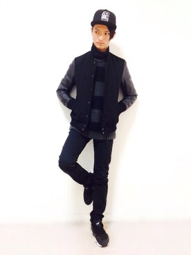 「黒タートルネック」｜「アイテム（キャップ）」を使った、KURE.さん（メンズ・174cm）の冬コーディネート