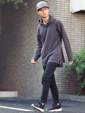 「プルオーバーパーカー」｜「アイテム（ステンカラーコート）」を使った、KURE.さん（メンズ・174cm）の秋コーディネート