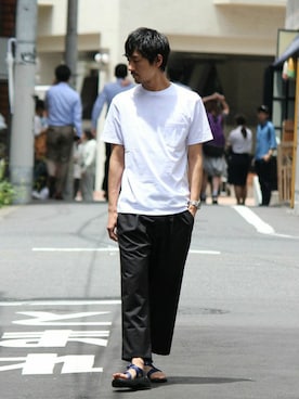 「Chaco（チャコ）のアイテム」を使った、Sasaさん（メンズ・178cm）の夏コーディネート