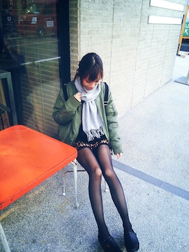 「カシミヤマフラー」｜「アイテム（ブルゾン）」を使った、AIさん（レディース・148cm）の冬コーディネート
