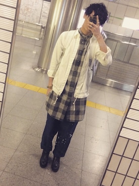 「ROBERT GELLER（ロバートゲラー）のアイテム（トップス）」を使った、やおさん（メンズ・173cm）の夏コーディネート
