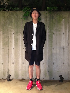 「carhartt」｜「アイテム（ステンカラーコート）」を使った、阿部亮太さん（メンズ・178cm）の春コーディネート