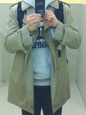 「COMME des GARCONS HOMME（コム デ ギャルソン・オム）のアイテム（トレンチコート）」を使った、h299hiroさん（メンズ・174cm）の春コーディネート
