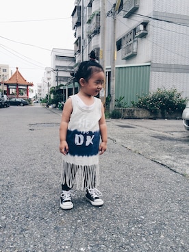 「streetsnap」｜「アイテム（その他シューズ）」を使った、Feng Chanさん（キッズ・80cm）の夏コーディネート