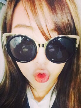 「KAREN WALKER（カレンウォーカー）のアイテム（サングラス、ブラック系）」を使った、Julieさん（レディース・166cm）の夏コーディネート