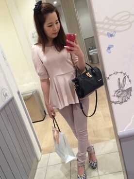 「SNIDEL（スナイデル）のアイテム（Tシャツ/カットソー、ピンク系）」を使った、ゆきこさん（レディース・159cm）の夏コーディネート