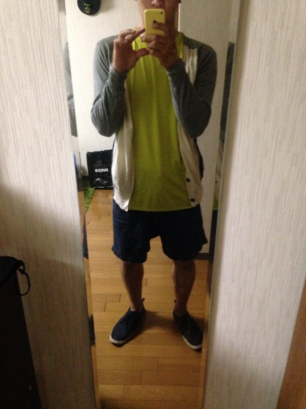 「CABANE de ZUCCa」｜「CABANE de ZUCCaのアイテム（Tシャツ/カットソー、イエロー系）」を使った、shunsukeさん（メンズ・169cm）の夏コーディネートの1枚目の写真