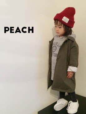 「ホワイトスニーカー」｜「アイテム（ミリタリージャケット）」を使った、peachさん（キッズ・100cm）の秋コーディネート