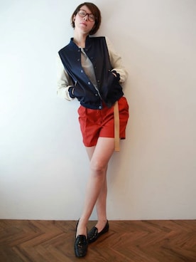 「Vinyl（ヴァイナル）のアイテム」を使った、伊藤クリスさん（レディース・163cm）の冬コーディネート