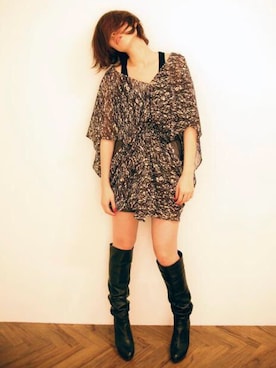 「Vinyl（ヴァイナル）のアイテム」を使った、伊藤クリスさん（レディース・163cm）の冬コーディネート