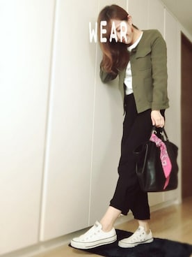 「バンダナ」｜「アイテム（ノーカラージャケット）」を使った、memeさん（レディース・158cm）の春コーディネート