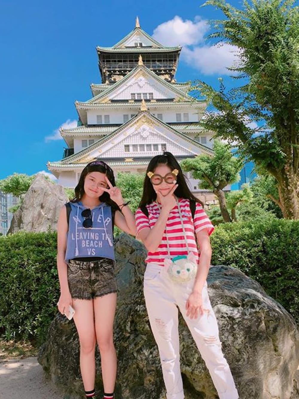 「大阪城」｜「環球影城のアイテム（メガネ、ブラック系）」を使った、楊凡可さん（レディース・155cm）の秋コーディネートの1枚目の写真