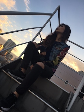 「Desigual（デシグアル）のアイテム（デニムジャケット）」を使った、Hiroko Murakami さん（レディース・162cm）の冬コーディネート