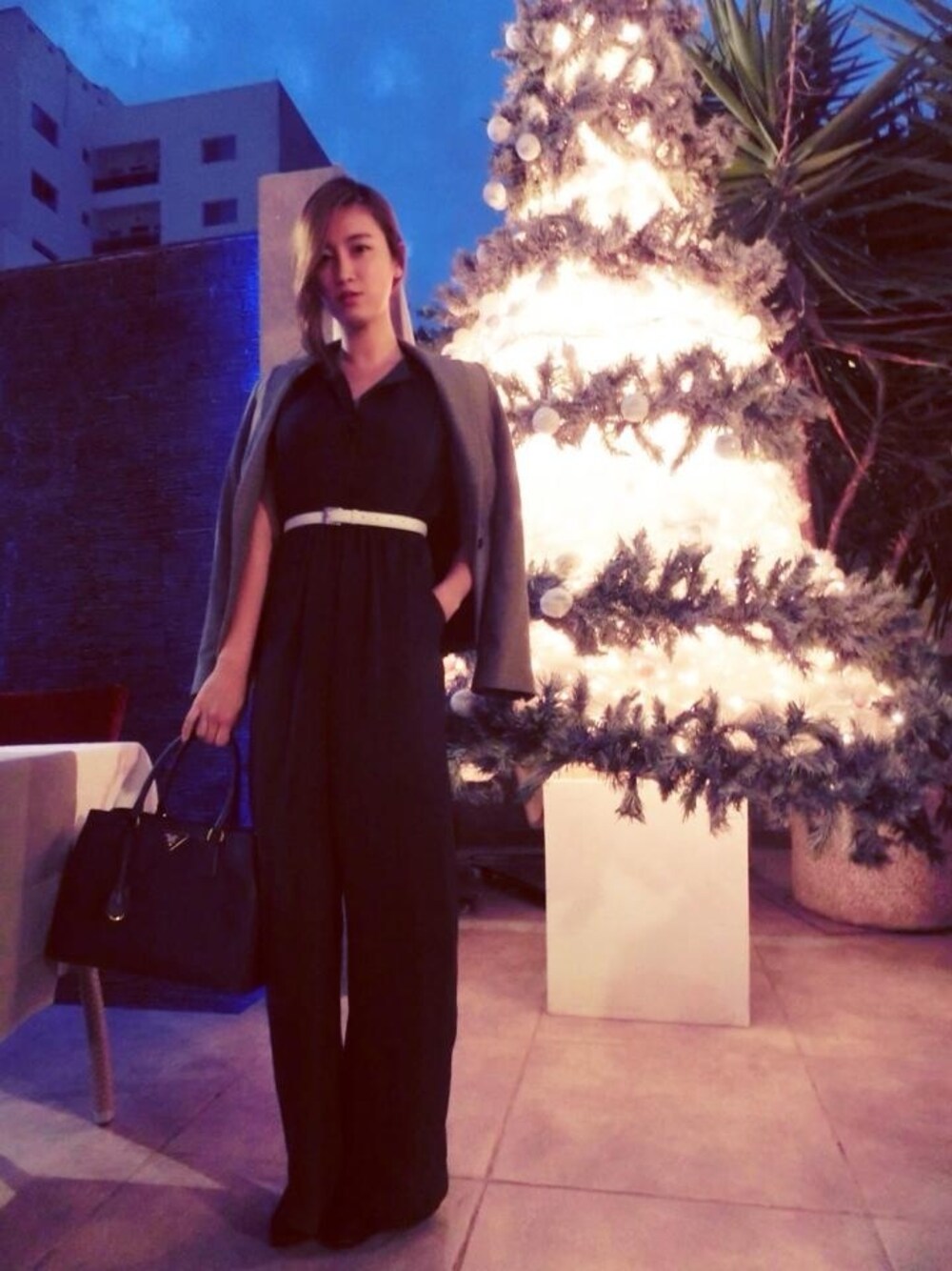「PRADA、ZARA、mango、ALDO」｜「MANGOのアイテム（つなぎ/オールインワン、ブラック系）」を使った、cHaRlie💕さん（レディース・164cm）の春コーディネートの1枚目の写真