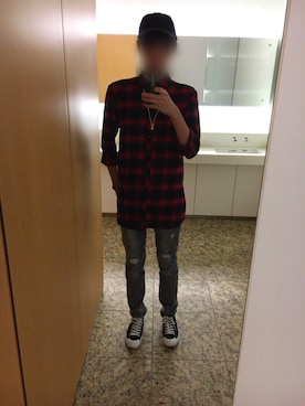 「MARCELO BURLON（マルセロ・バーロン）のアイテム（財布/小物）」を使った、Tedollさん（メンズ・180cm）の秋コーディネート