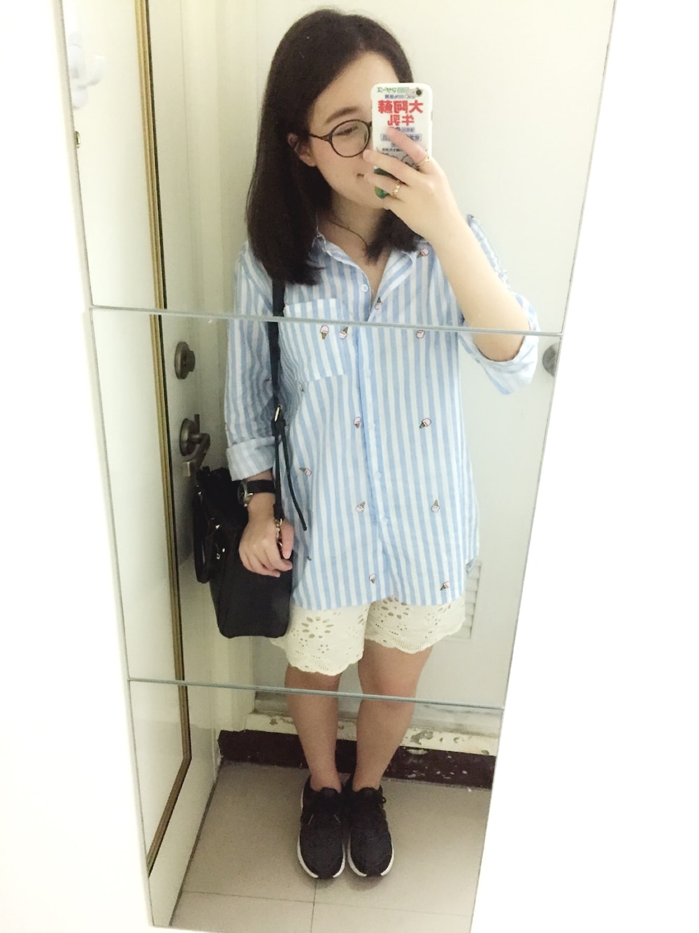 「ootd、casual、autumn」｜「emmiのultra boost Wool W（スニーカー、ブラック系）」を使った、Amieさん（レディース・158cm）の秋コーディネートの1枚目の写真