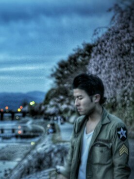 「marka（マーカ）のアイテム（ミリタリージャケット）」を使った、SATOSHIさん（メンズ・175cm）の春コーディネート