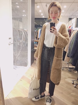 「HARE（ハレ）のアクリルＢＩＧフープピアス（HARE）（ピアス（両耳用））」を使った、Axxbimilさん（レディース・165cm）の秋コーディネート