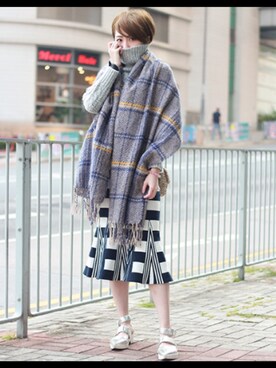 「iT（イット）のアイテム（シューズ）」を使った、Aki Lawさん（レディース・161cm）の冬コーディネート